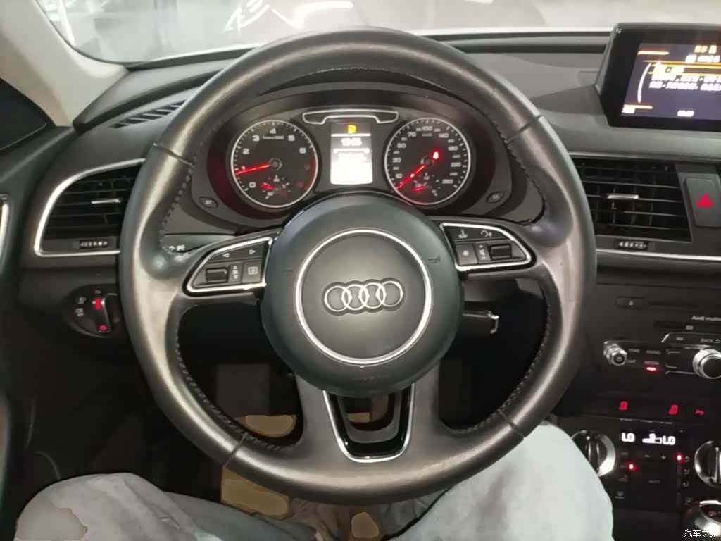 Audi Q3, 2015 11