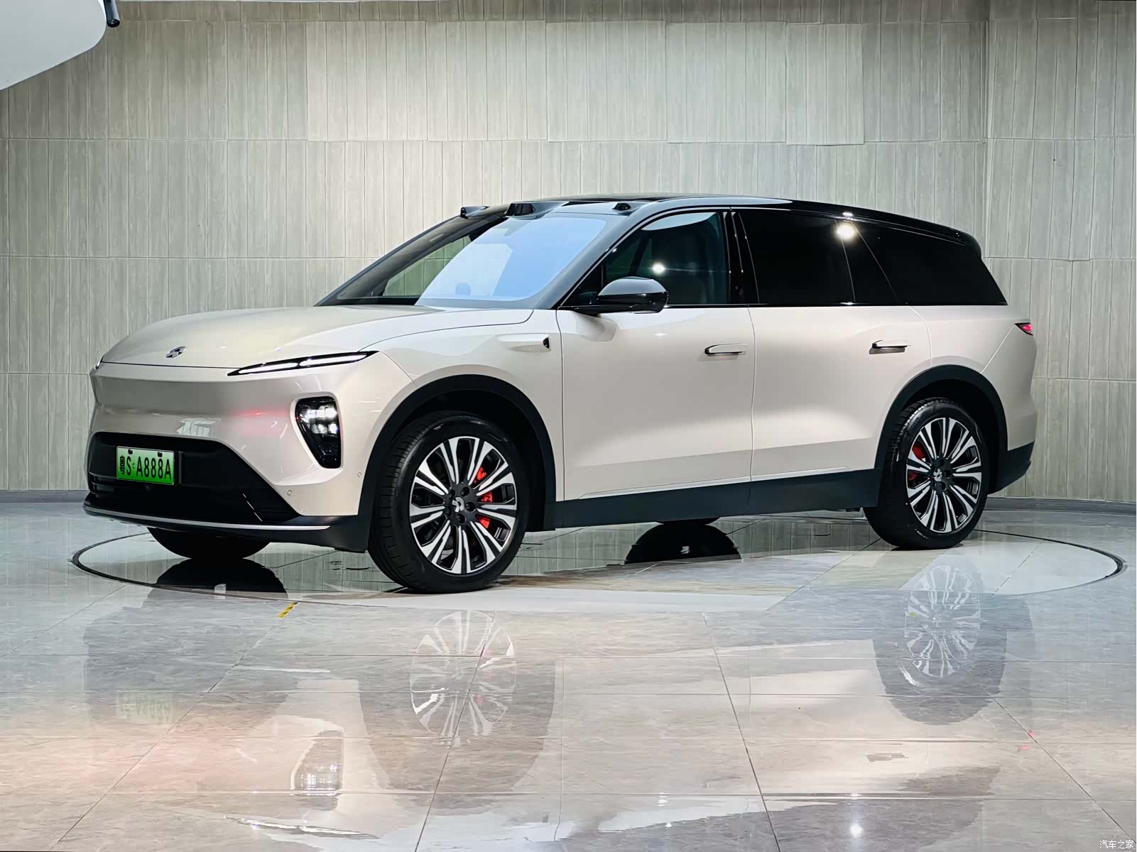 NIO ES8, 2023 1