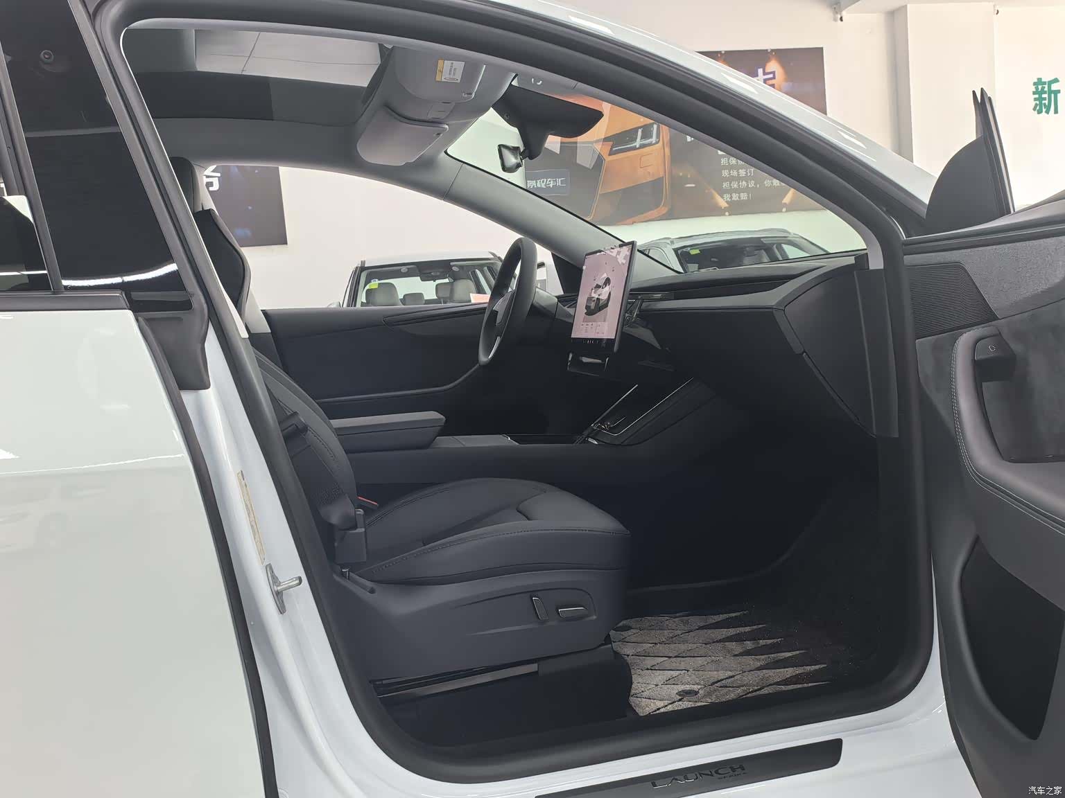Tesla Model Y, 2025 7