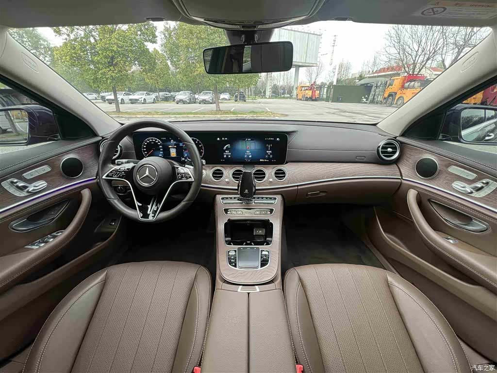 Mercedes-Benz E-Class, 2022 17