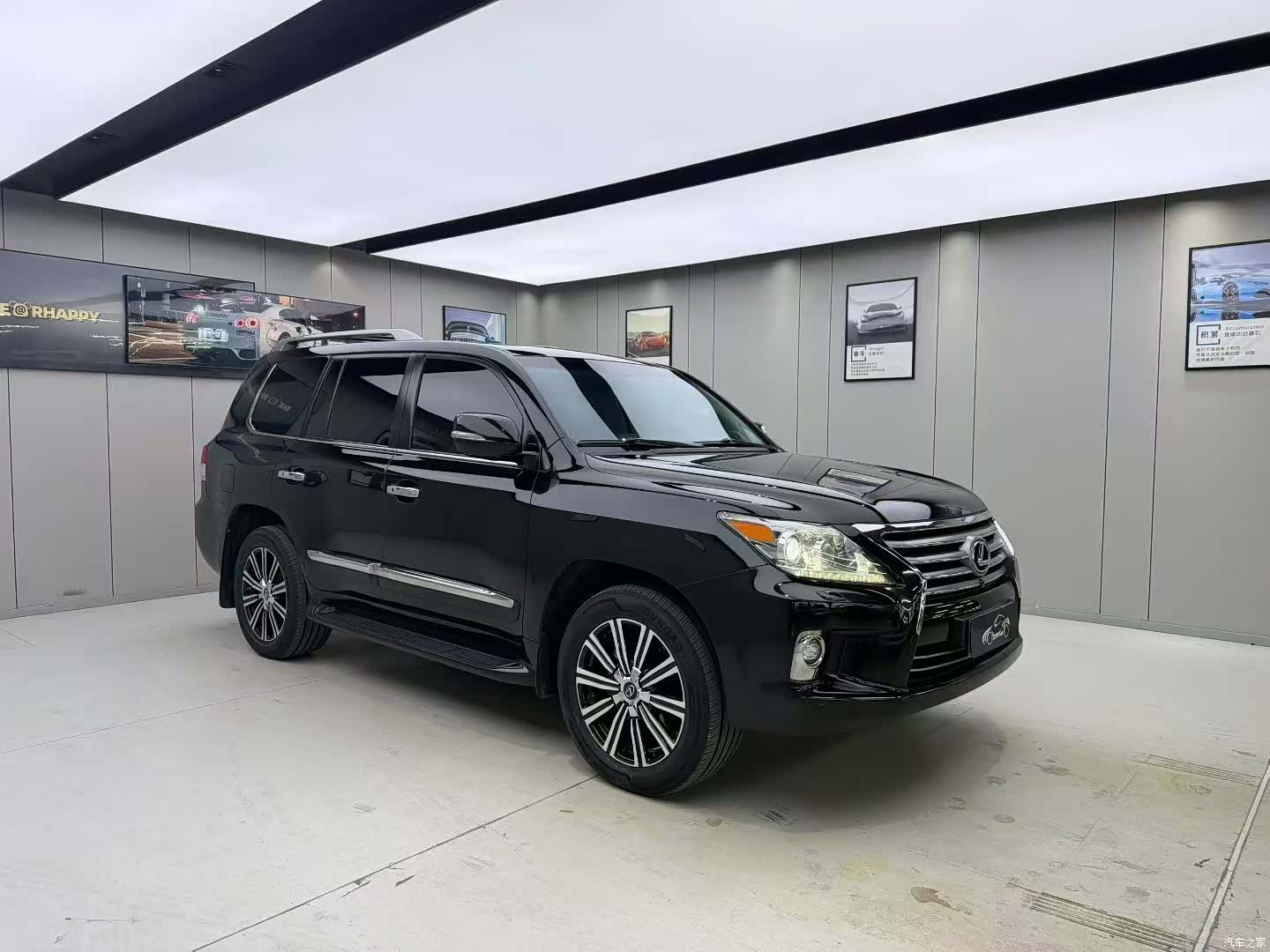 Lexus LX, 2014 3