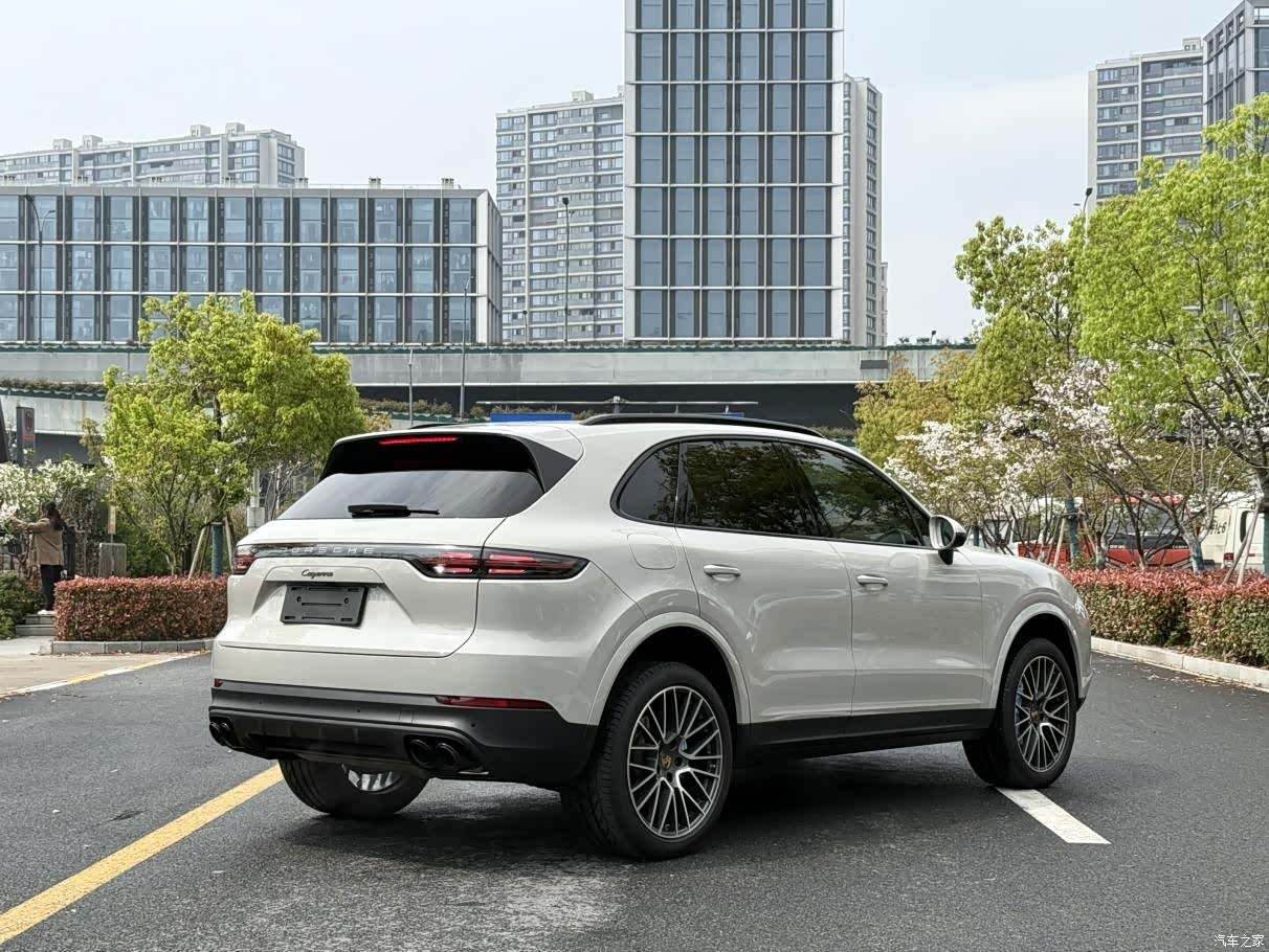 Porsche Cayenne, 2023 7