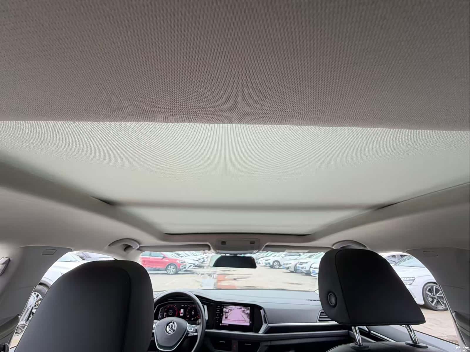 Volkswagen Sagitar, 2022 13