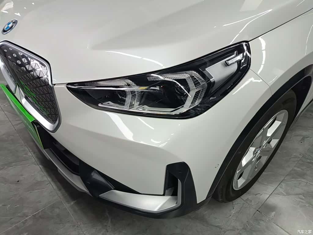 BMW iX1, 2025 24