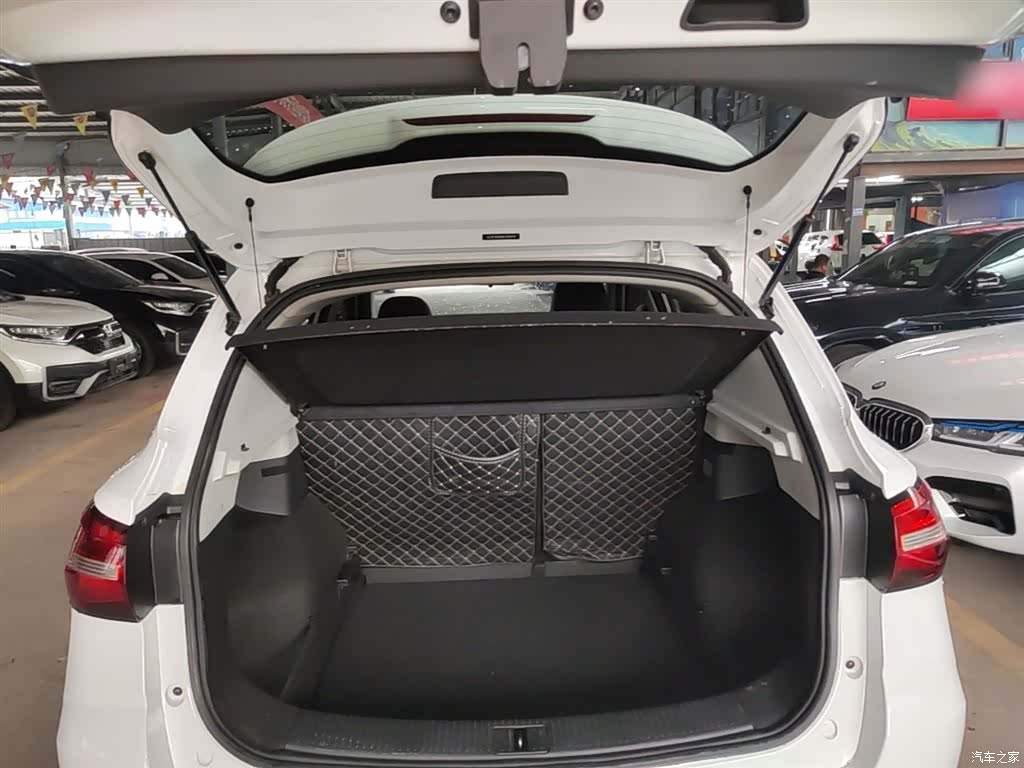 Roewe RX3, 2020 19
