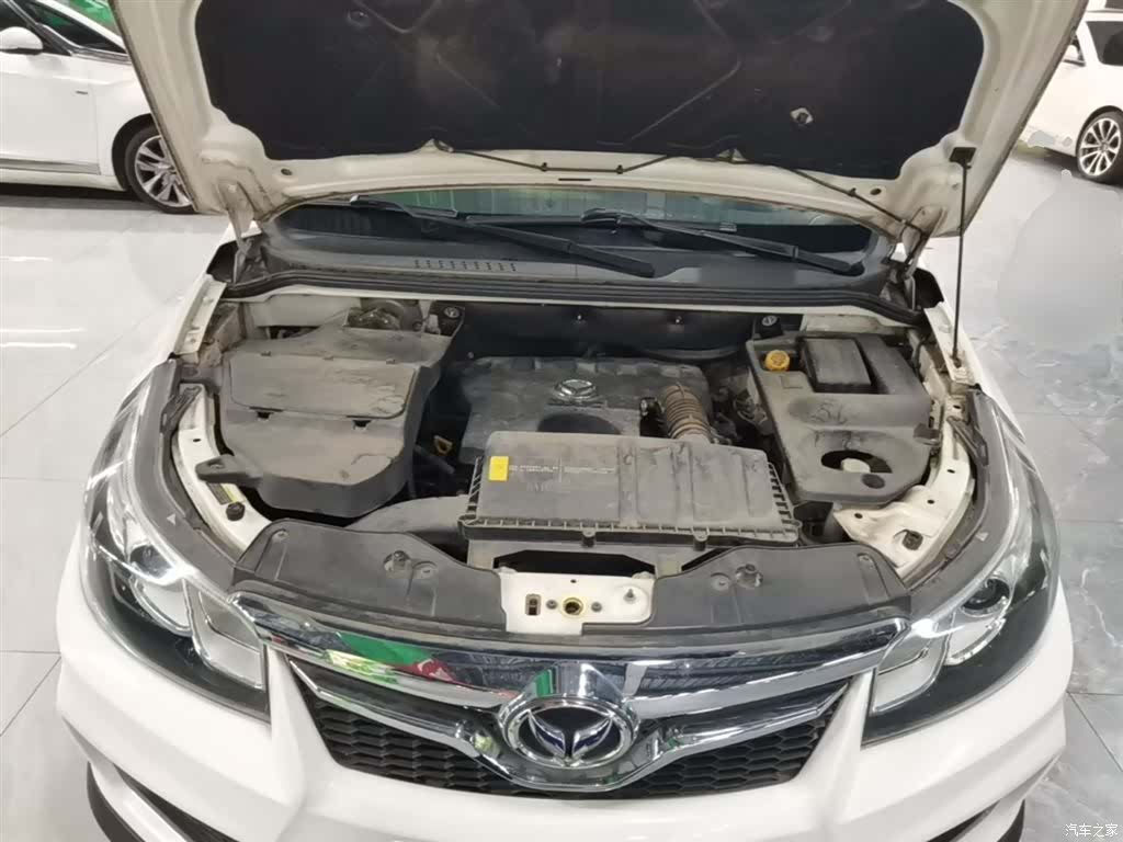 BAIC S2, 2016 20