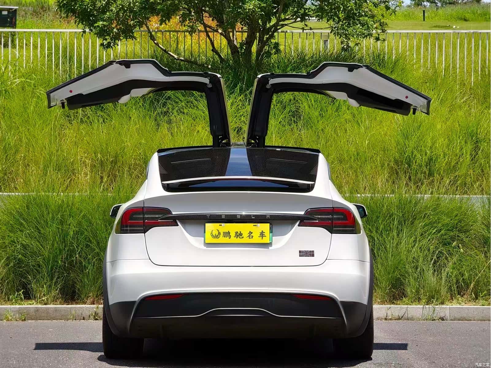 Tesla Model X, 2023 2