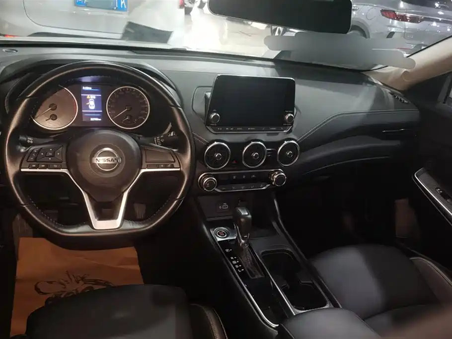 Nissan Xuan Yi