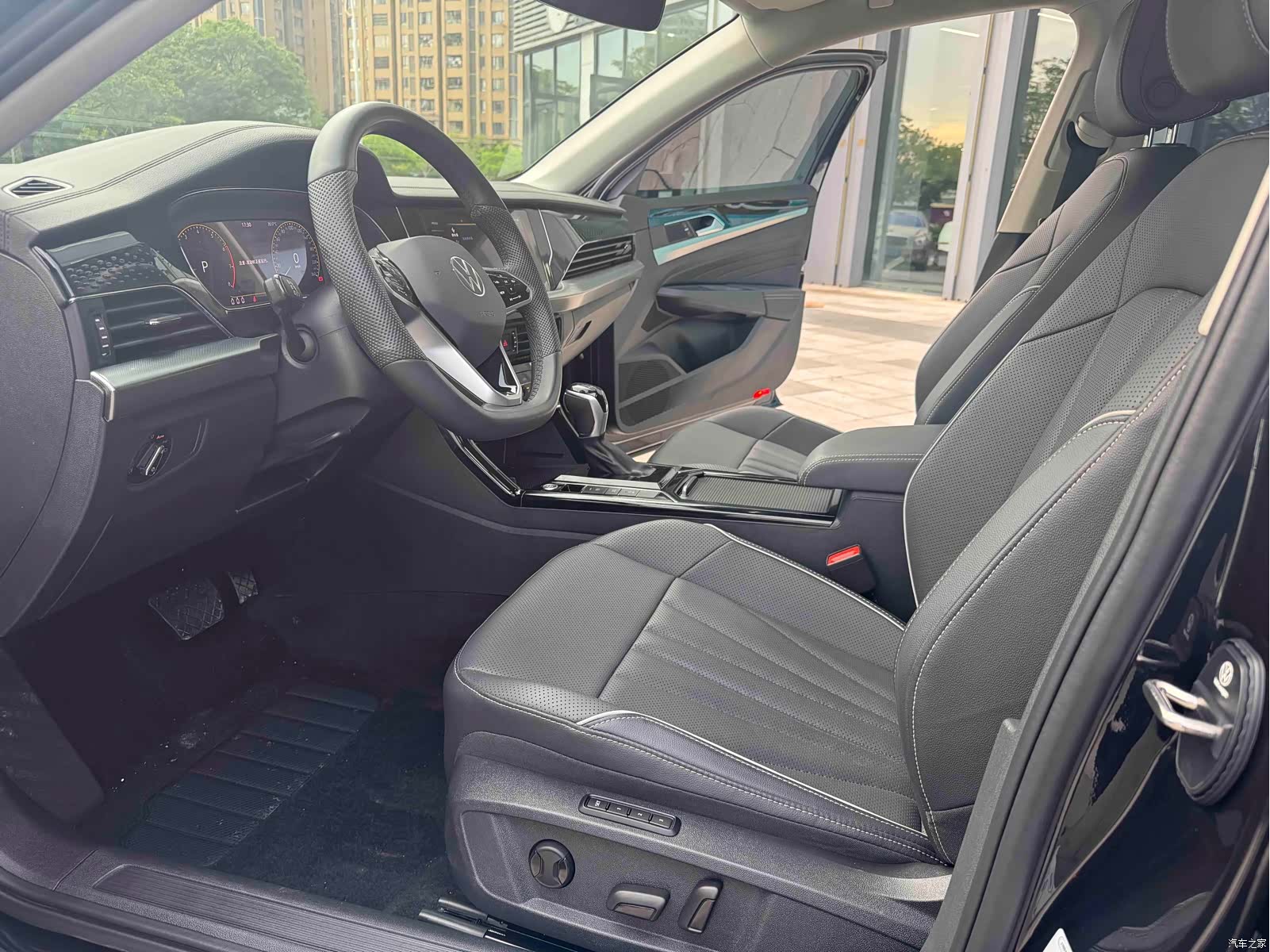 Volkswagen Passat, 2024 12