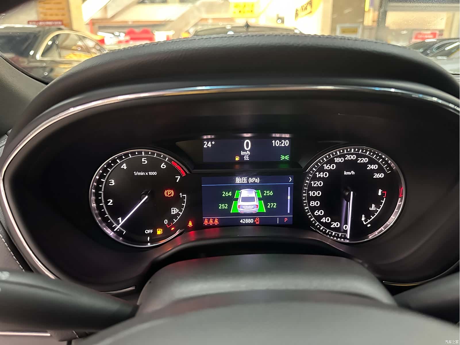 Cadillac CT5, 2023 2