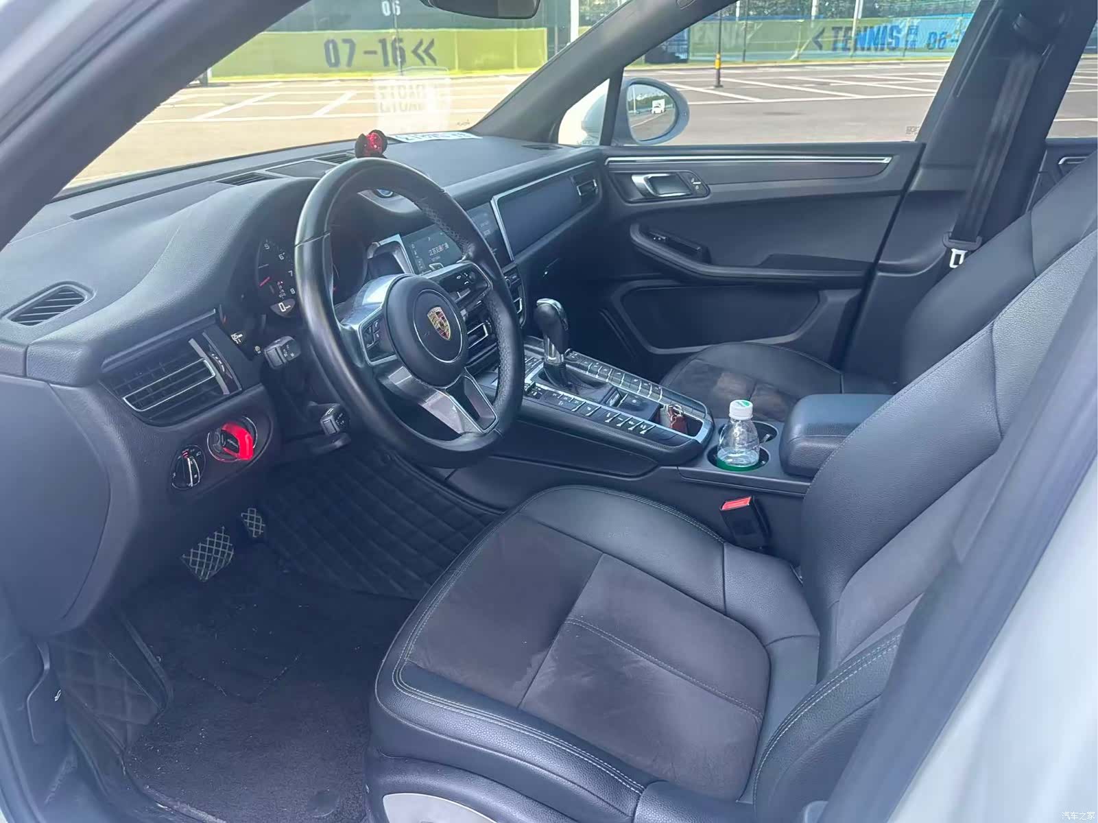 Porsche Macan, 2019 все фото