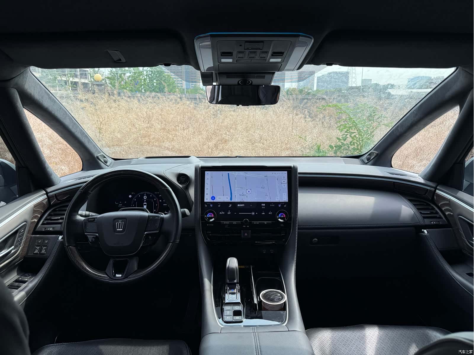 Toyota Vellfire, 2024 8