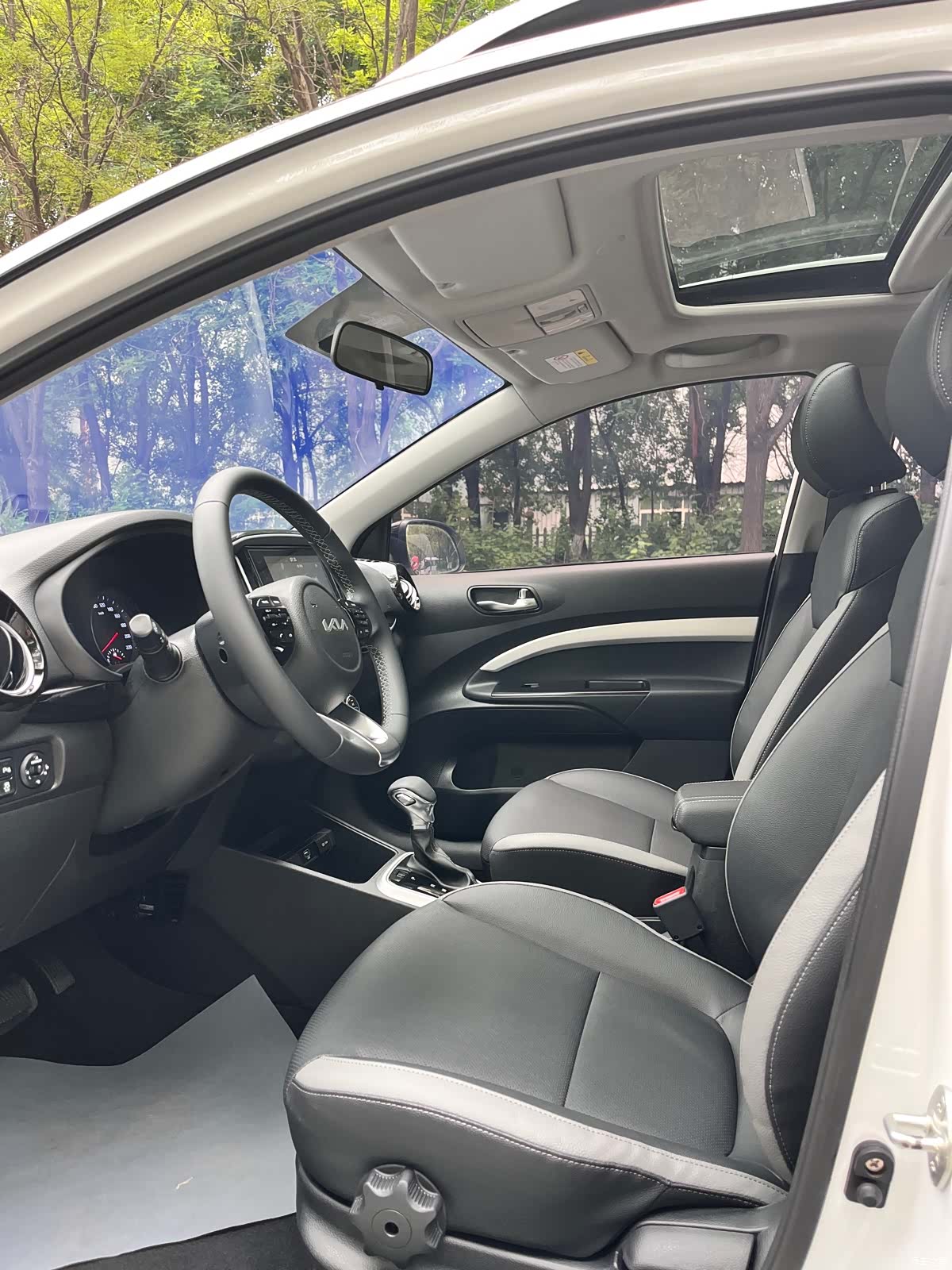 Kia KX1, 2023 4