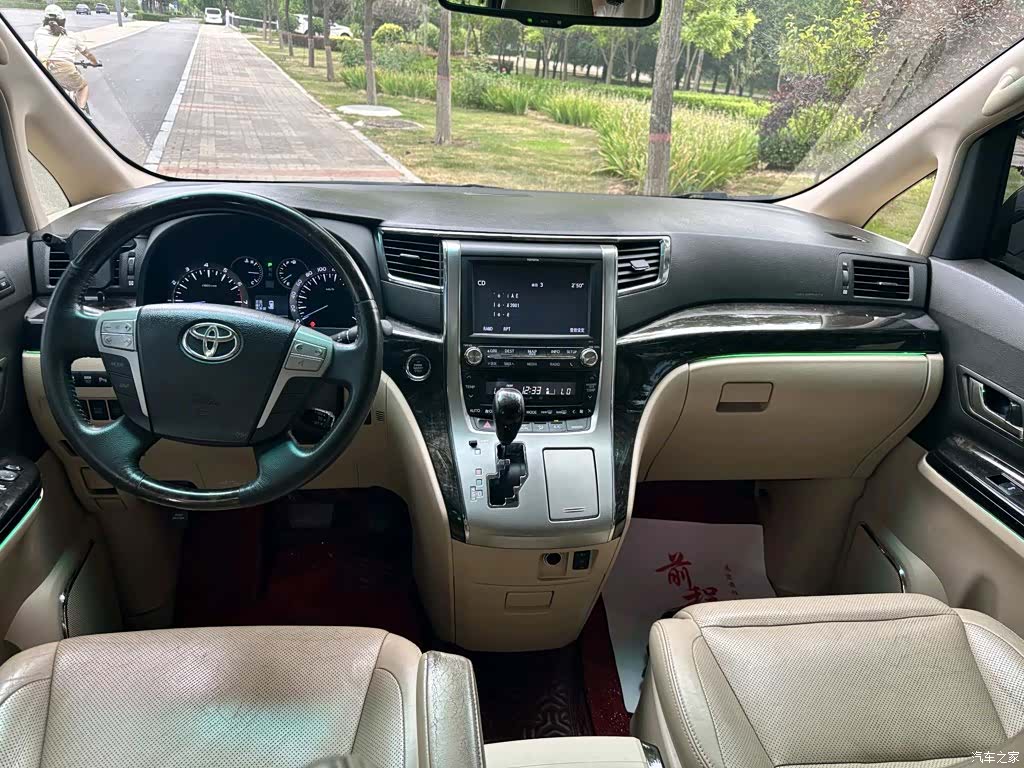 Toyota Alphard, 2013 6