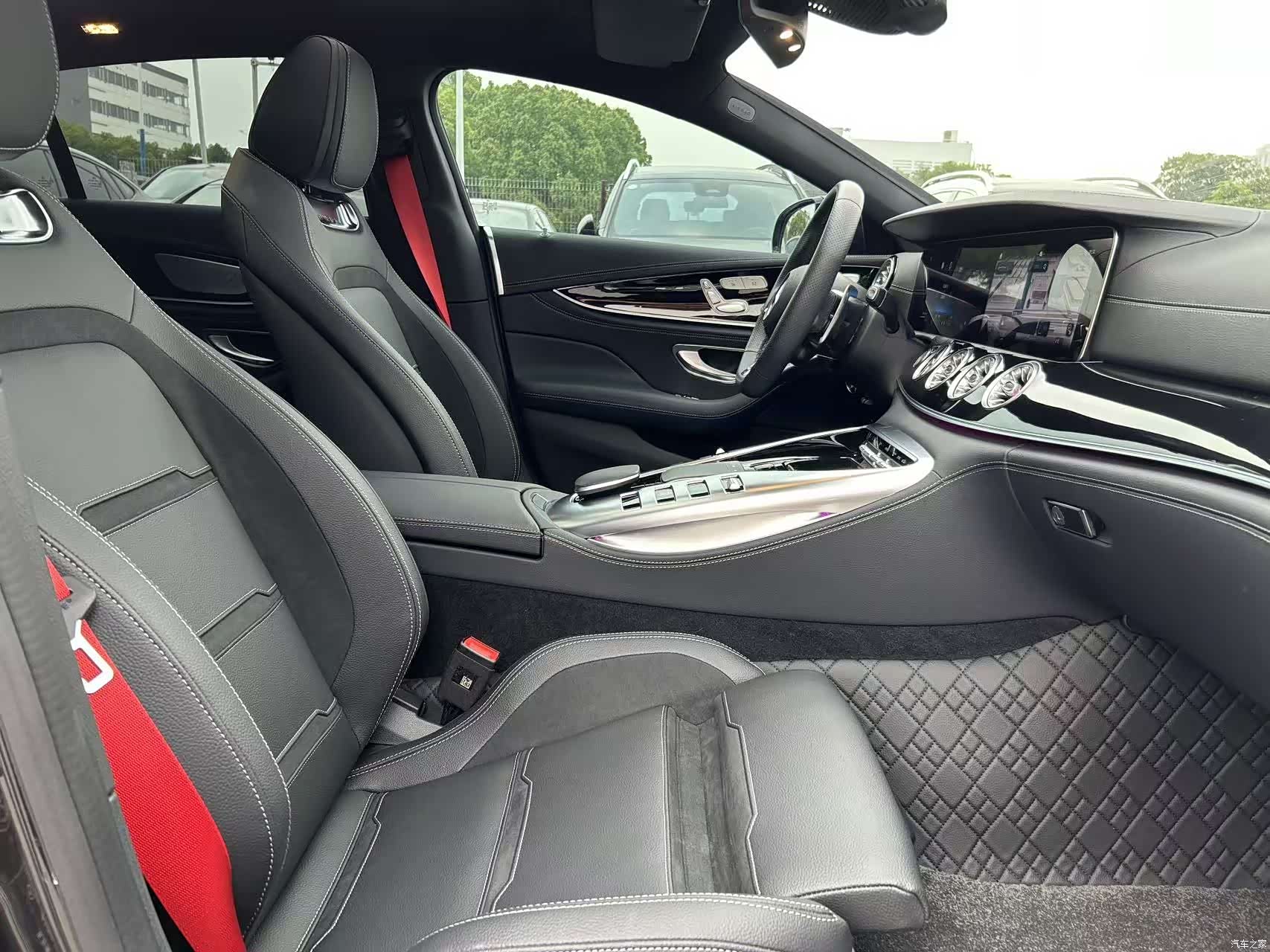 MG AMG, 2025 15