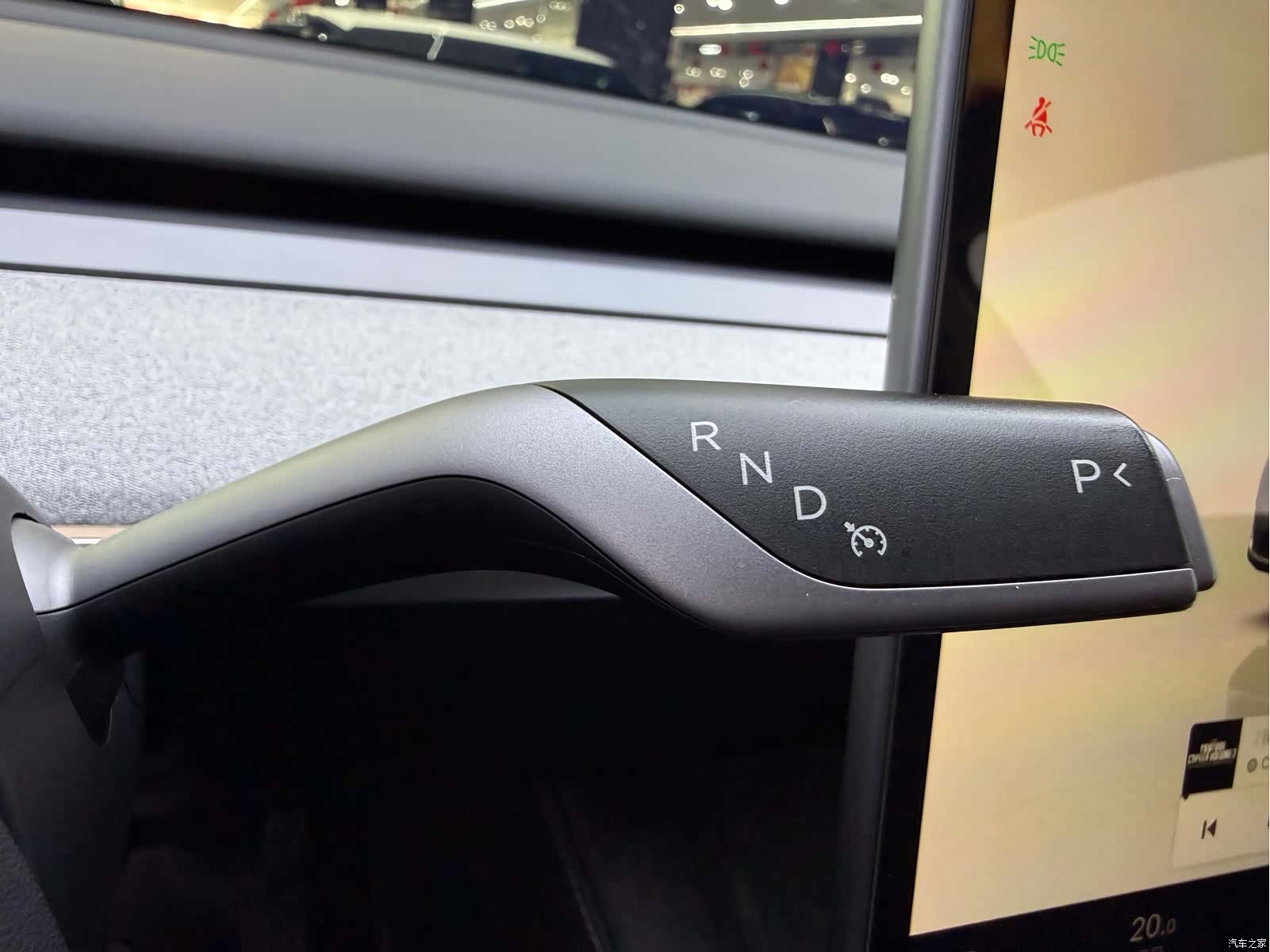 Tesla Model Y, 2022 12