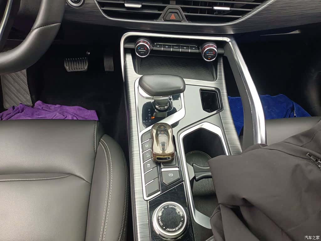 Geely Xingyue, 2021 10