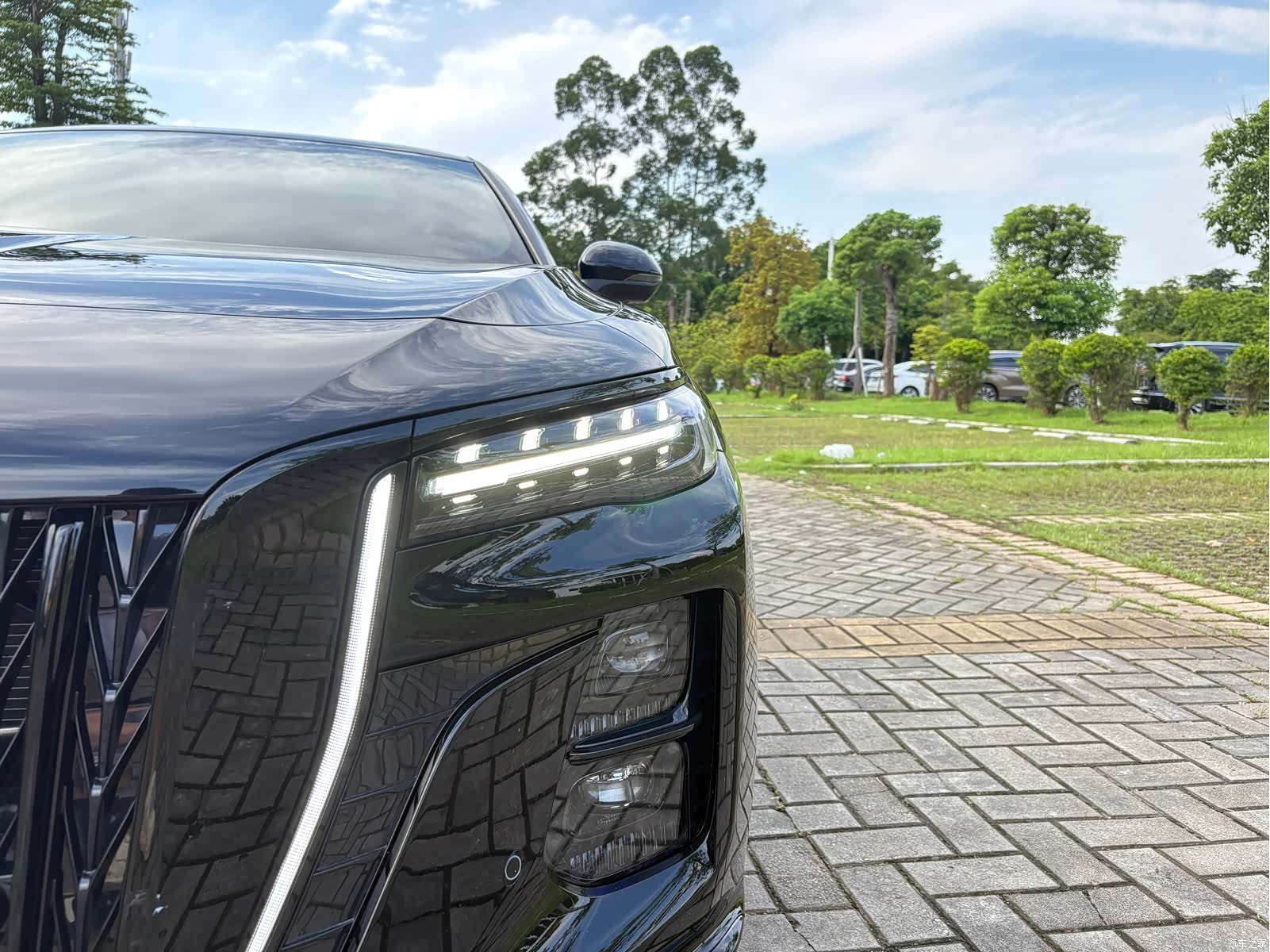 Hongqi H5, 2025 4