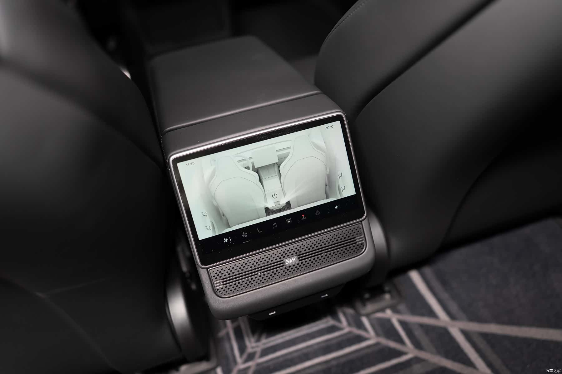 Tesla Model 3, 2025 15