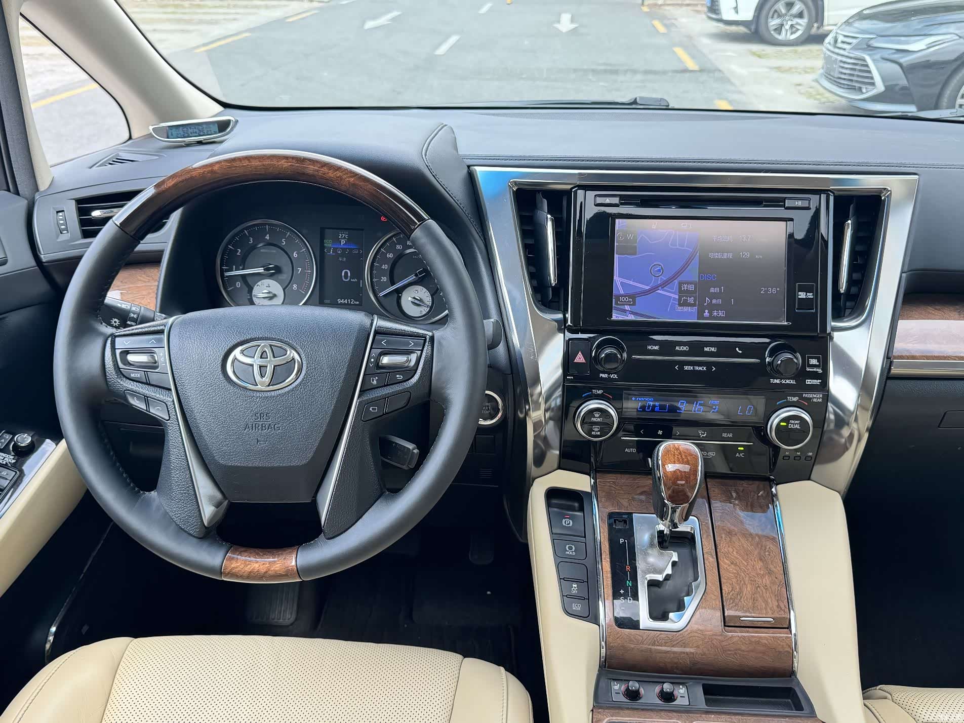 Toyota Alphard, 2016 8