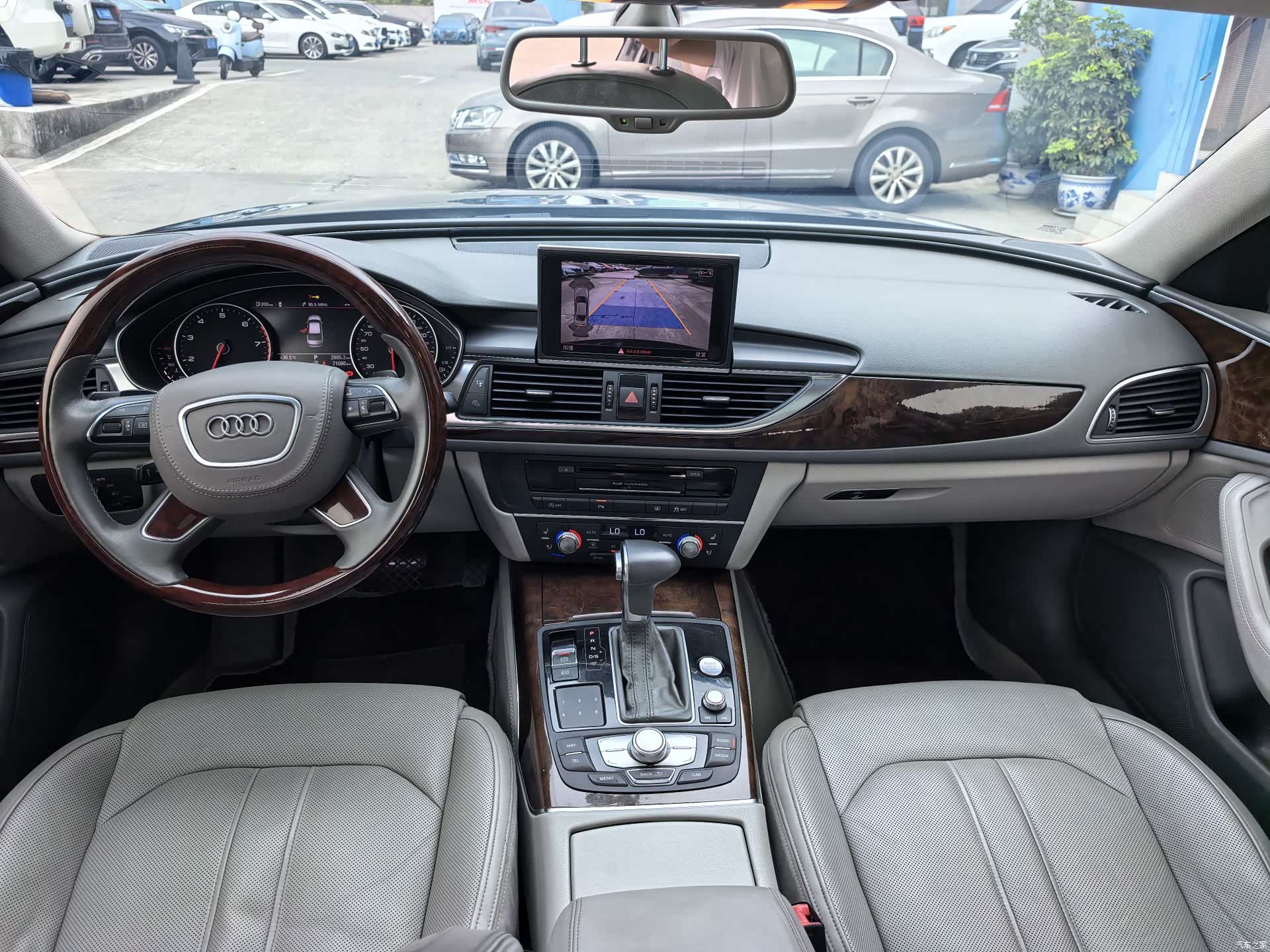 Audi A6L, 2012 14