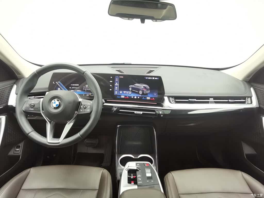 BMW X1, 2024 все фото