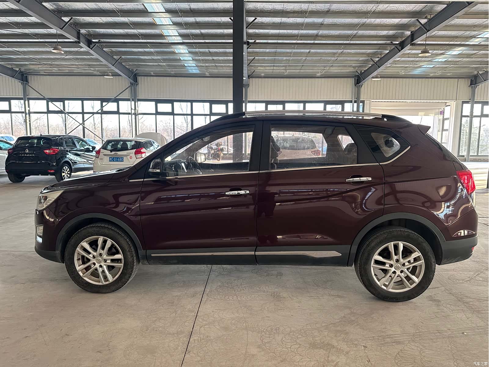 Wuling 560, 2017 8