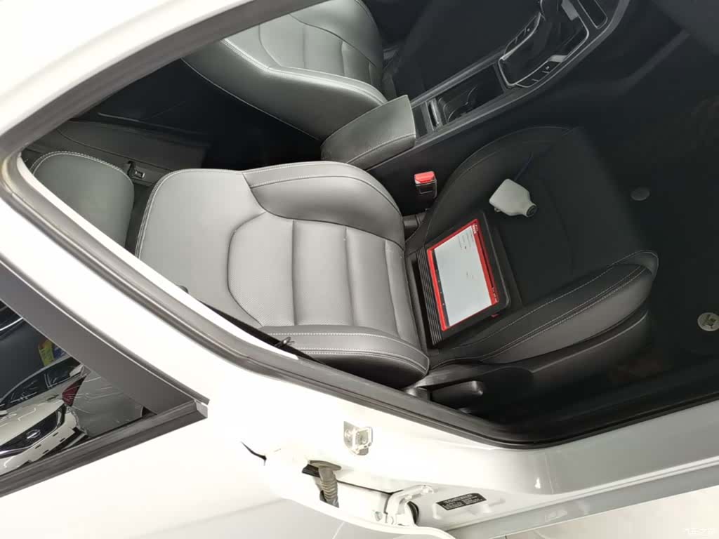 Geely Emgrand, 2020 25