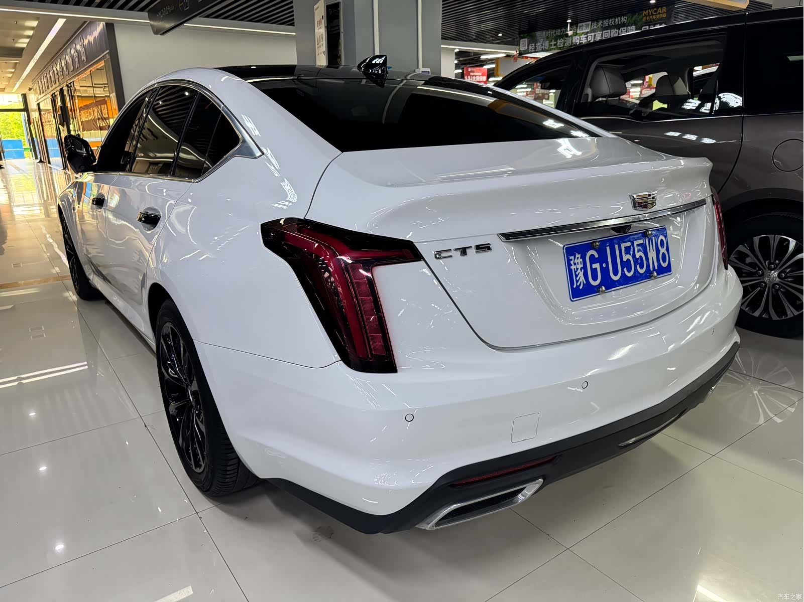 Cadillac CT5, 2021 все фото