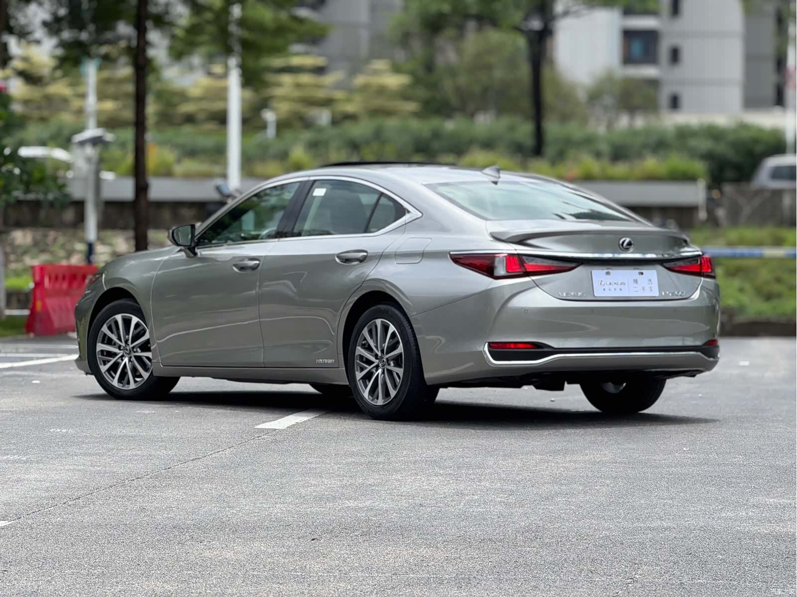 Lexus ES, 2022 4