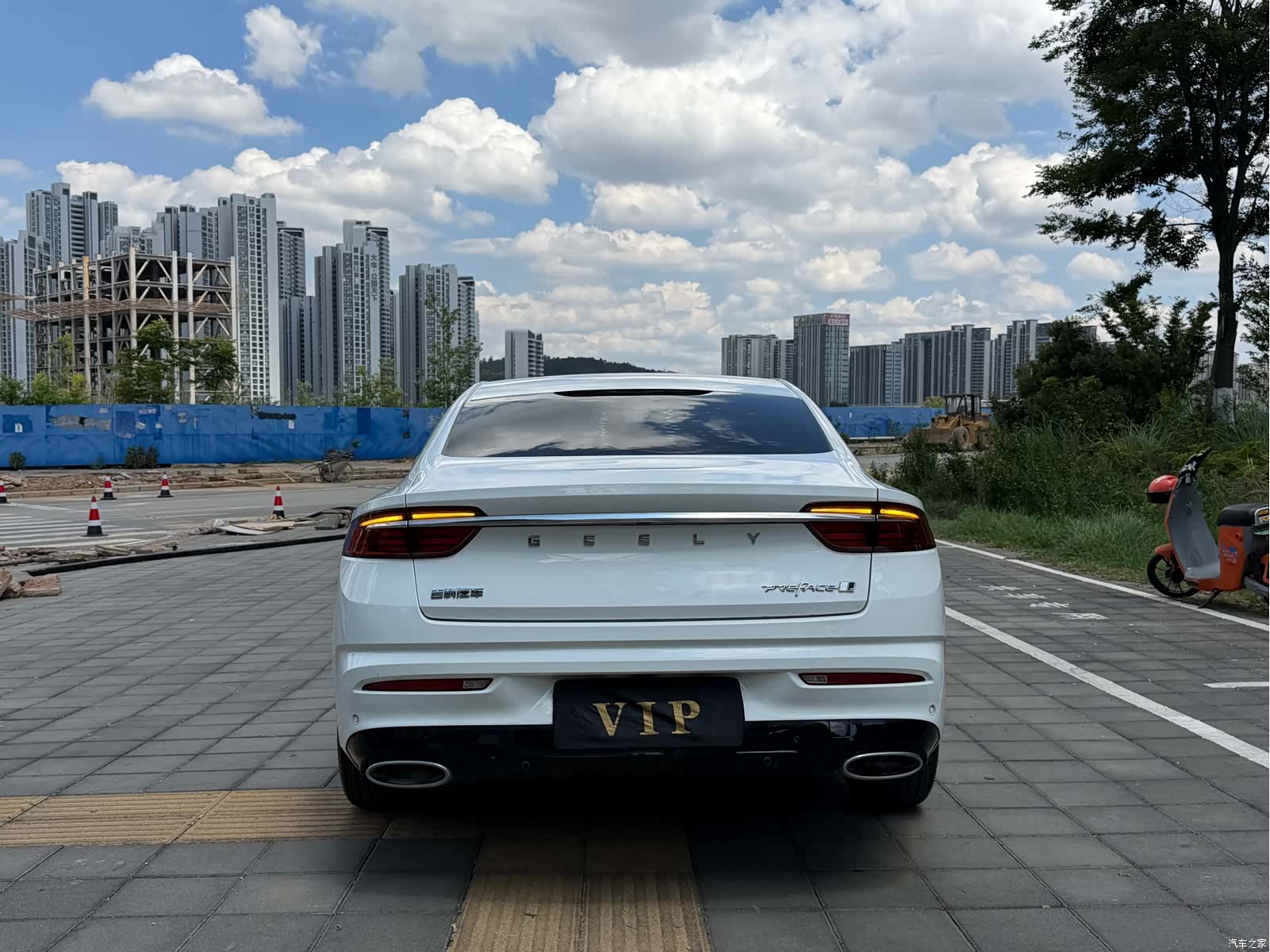 Geely Preface, 2023 15