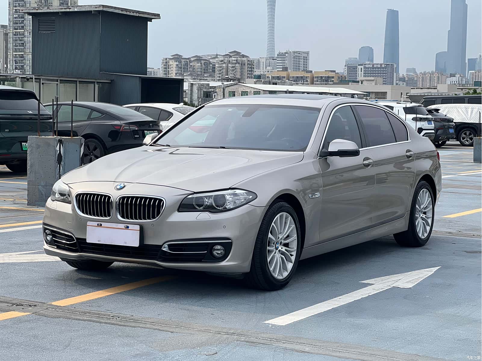 BMW 5 Series, 2015 1