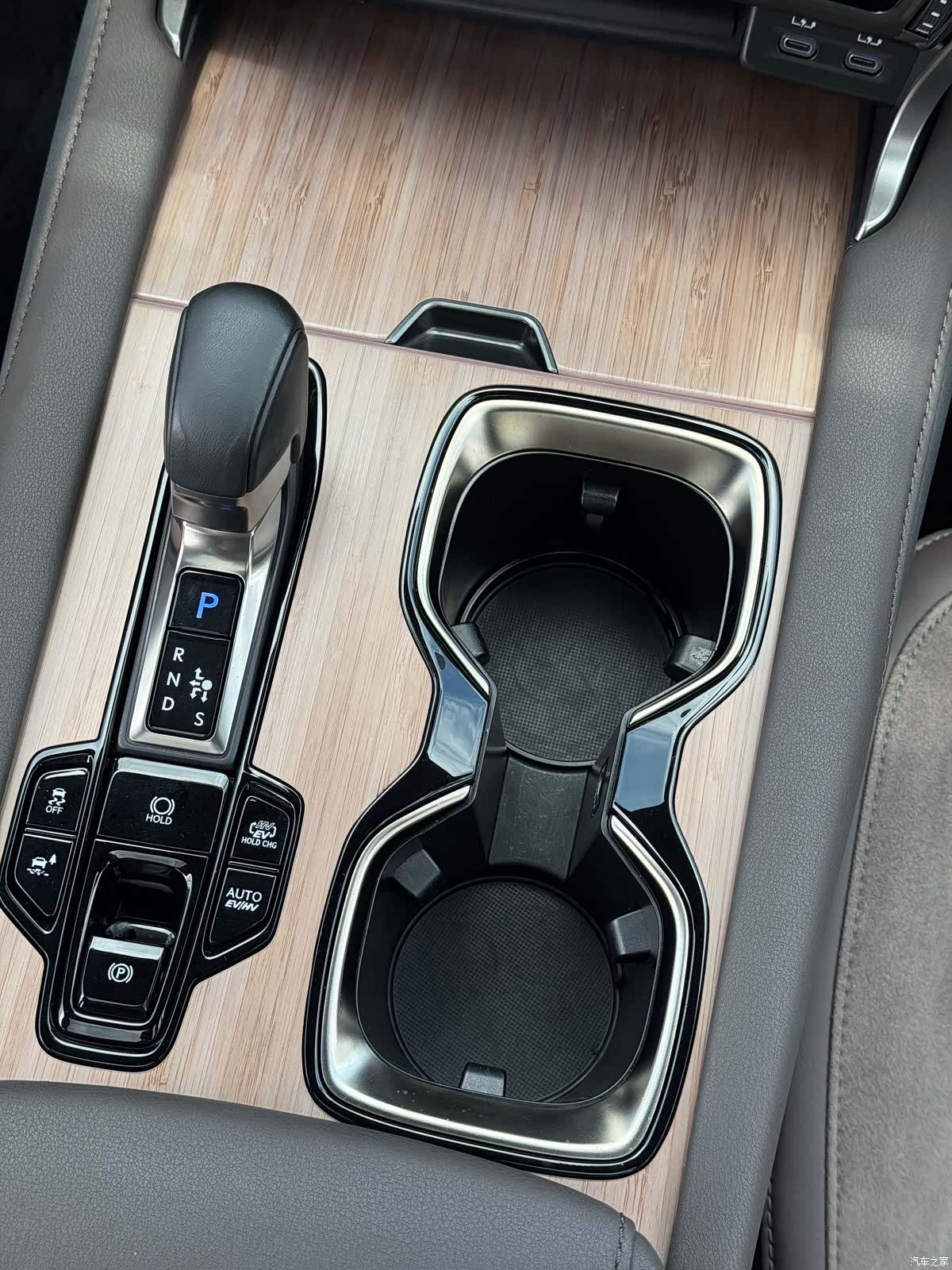Lexus RX, 2023 13