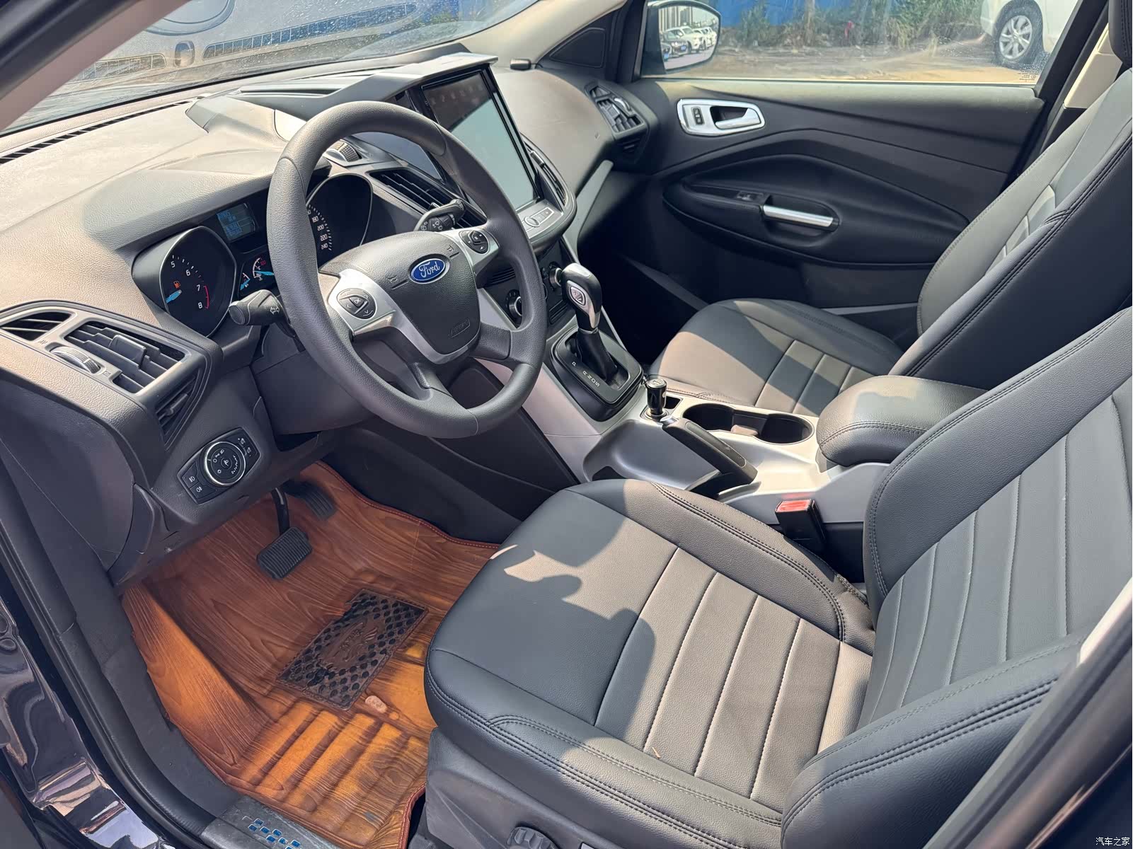 Ford Kuga, 2014 8
