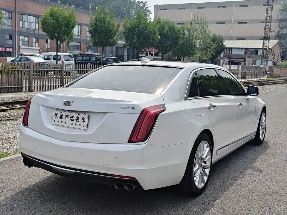 Cadillac CT6