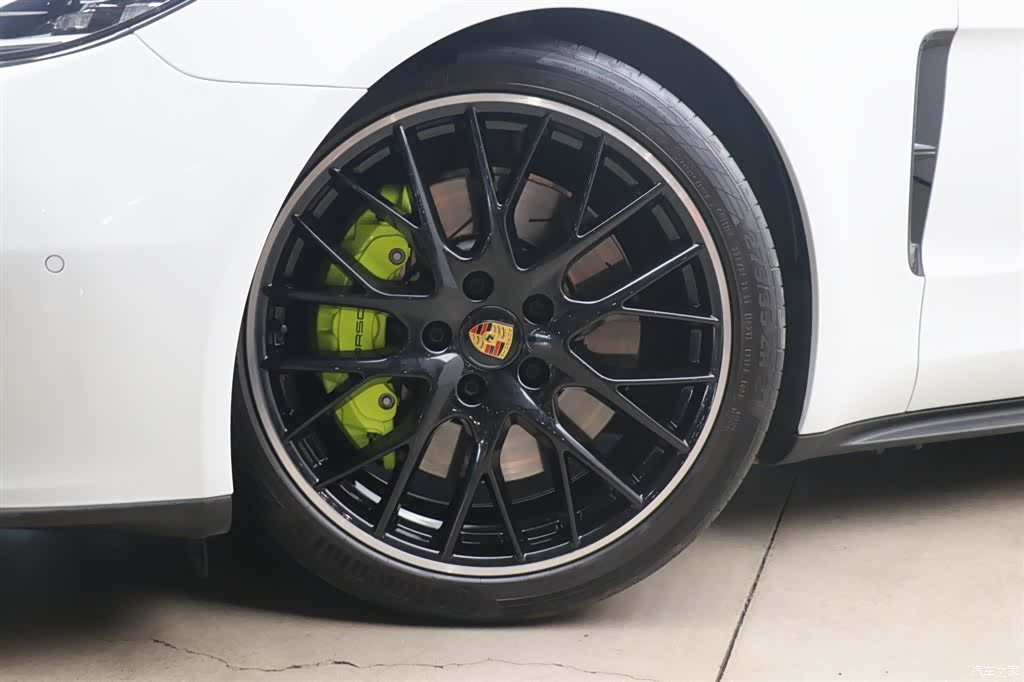 Porsche Panamera, 2023 29