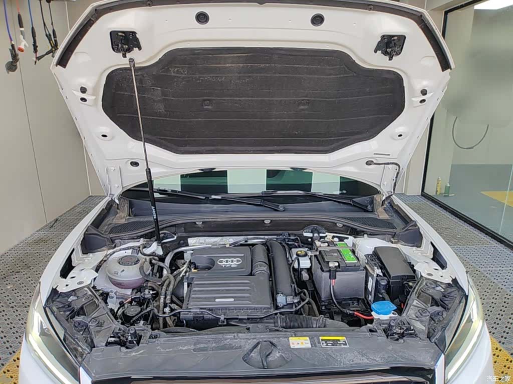 Audi Q2L, 2021 20
