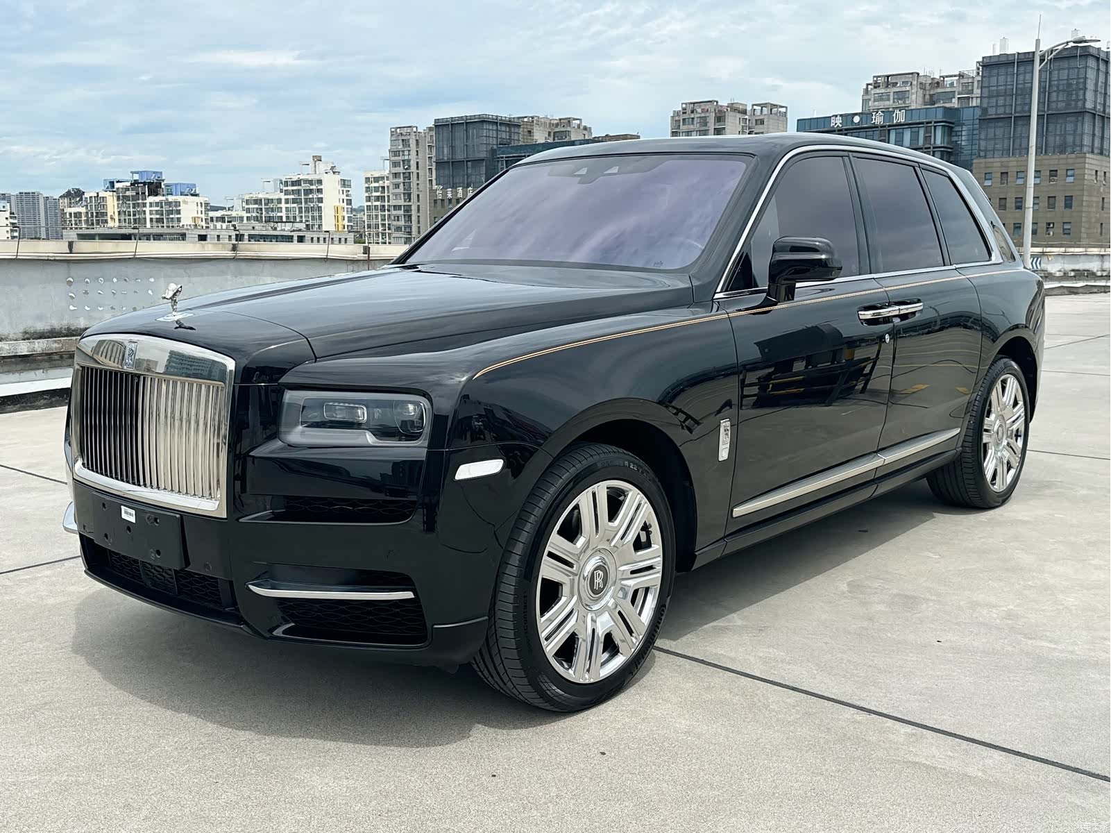 Rolls-Royce Cullinan, 2019 1