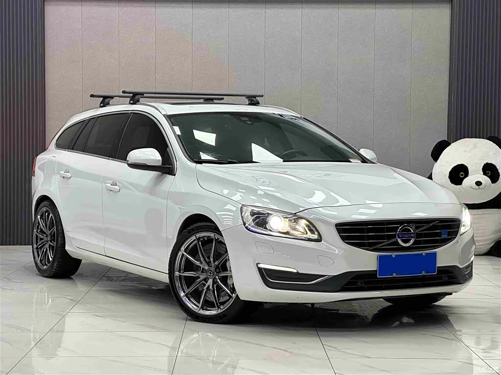 Volvo V60, 2016 3