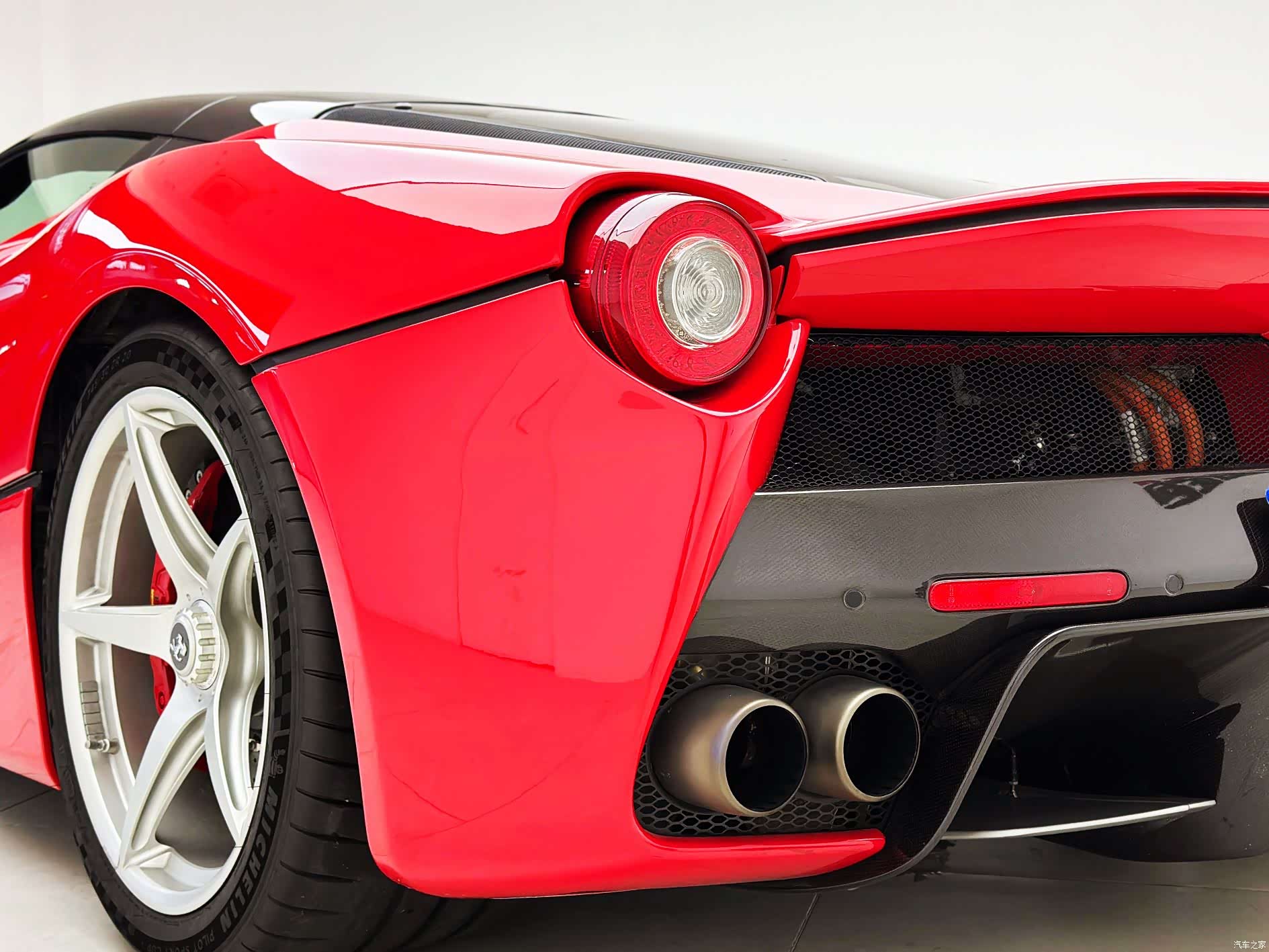 Ferrari LaFerrari, 2015 18