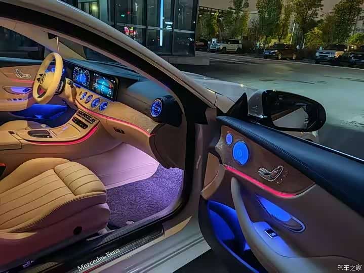 Mercedes-Benz E-Class, 2023 15