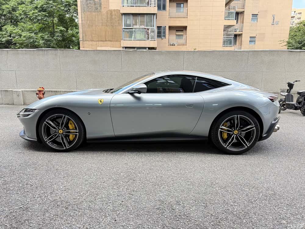 Ferrari Roma, 2021 19