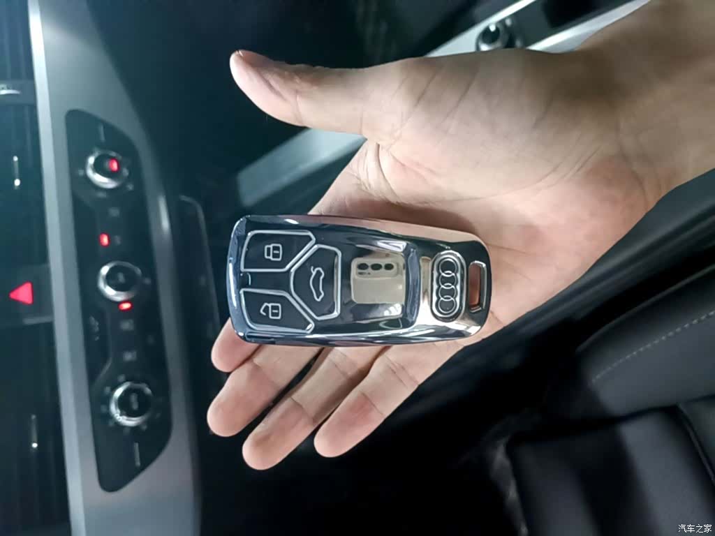 Audi A4L, 2021 9