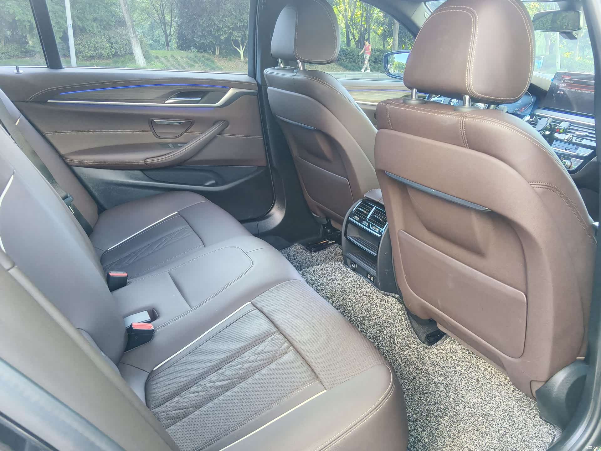 BMW 5 Series, 2022 9