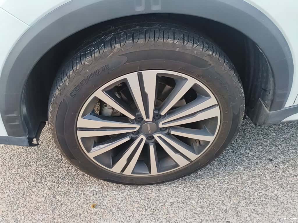 Roewe RX5, 2019 23