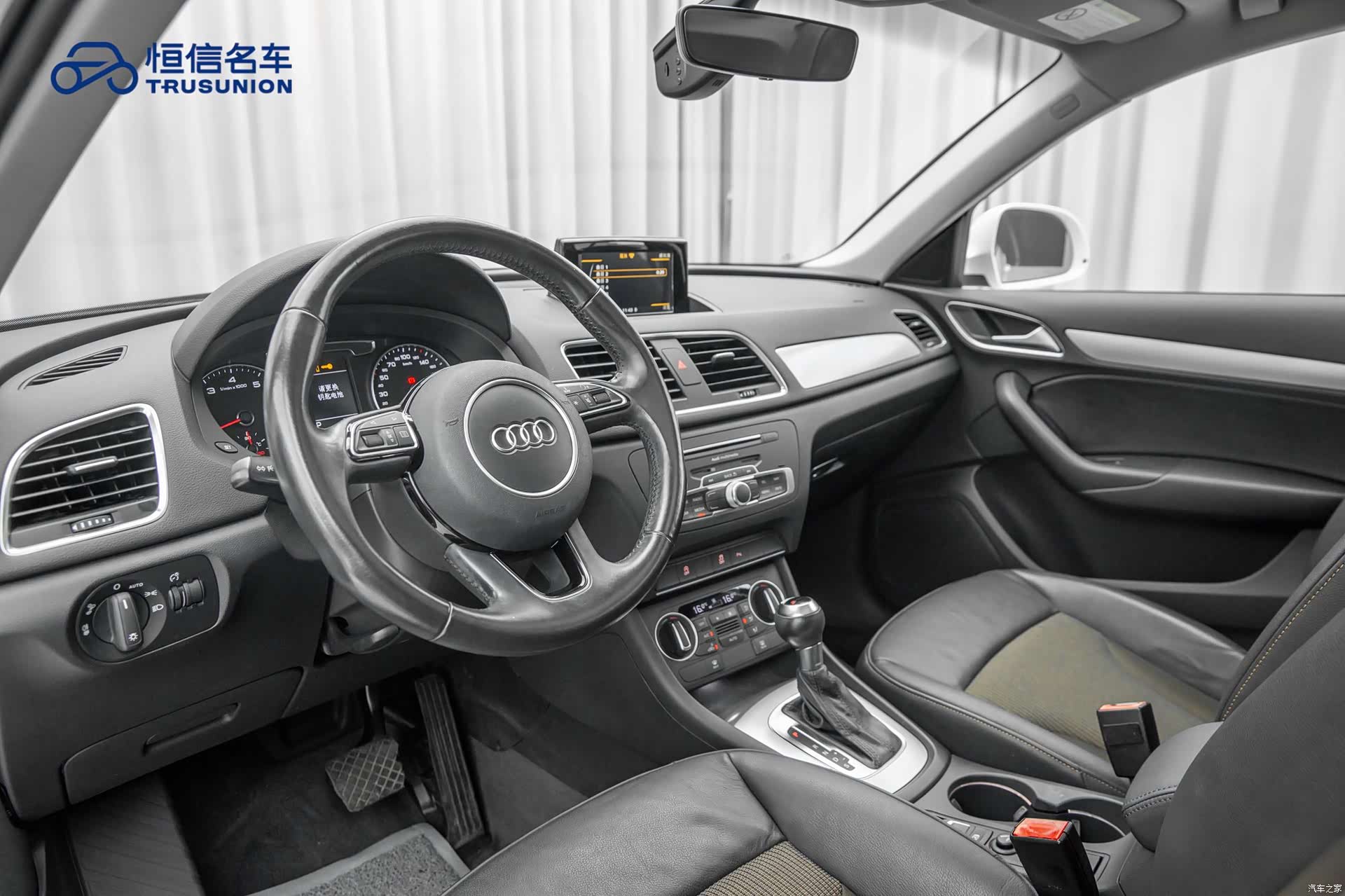 Audi Q3, 2016 11