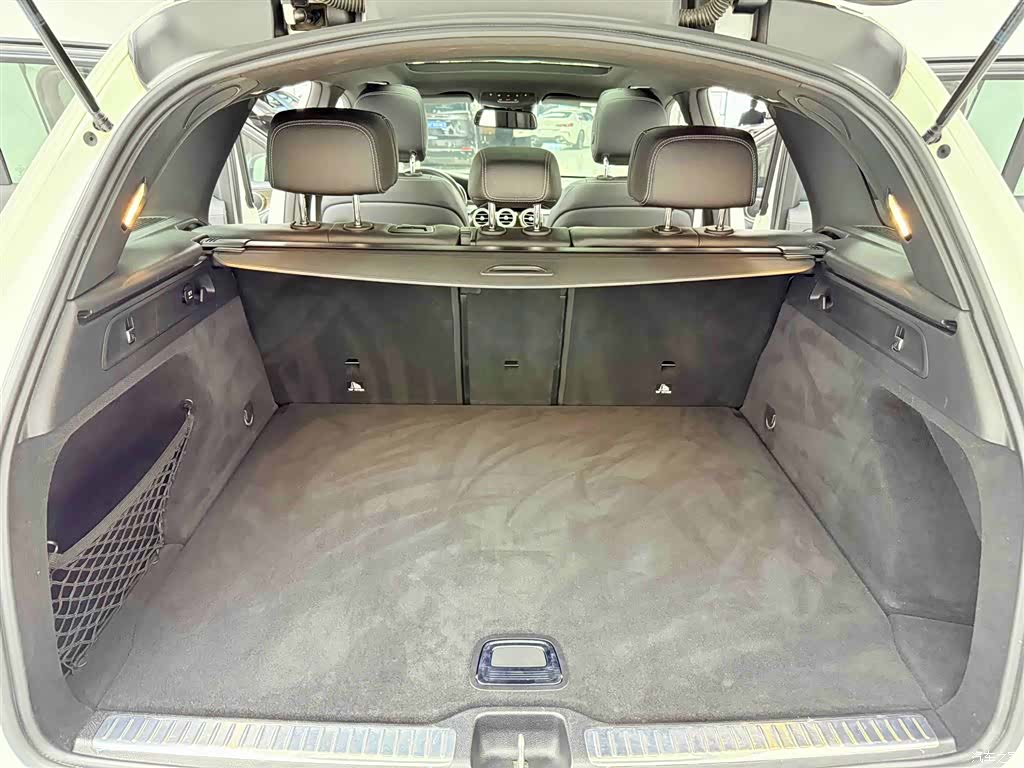 Mercedes-Benz GLC, 2016 13