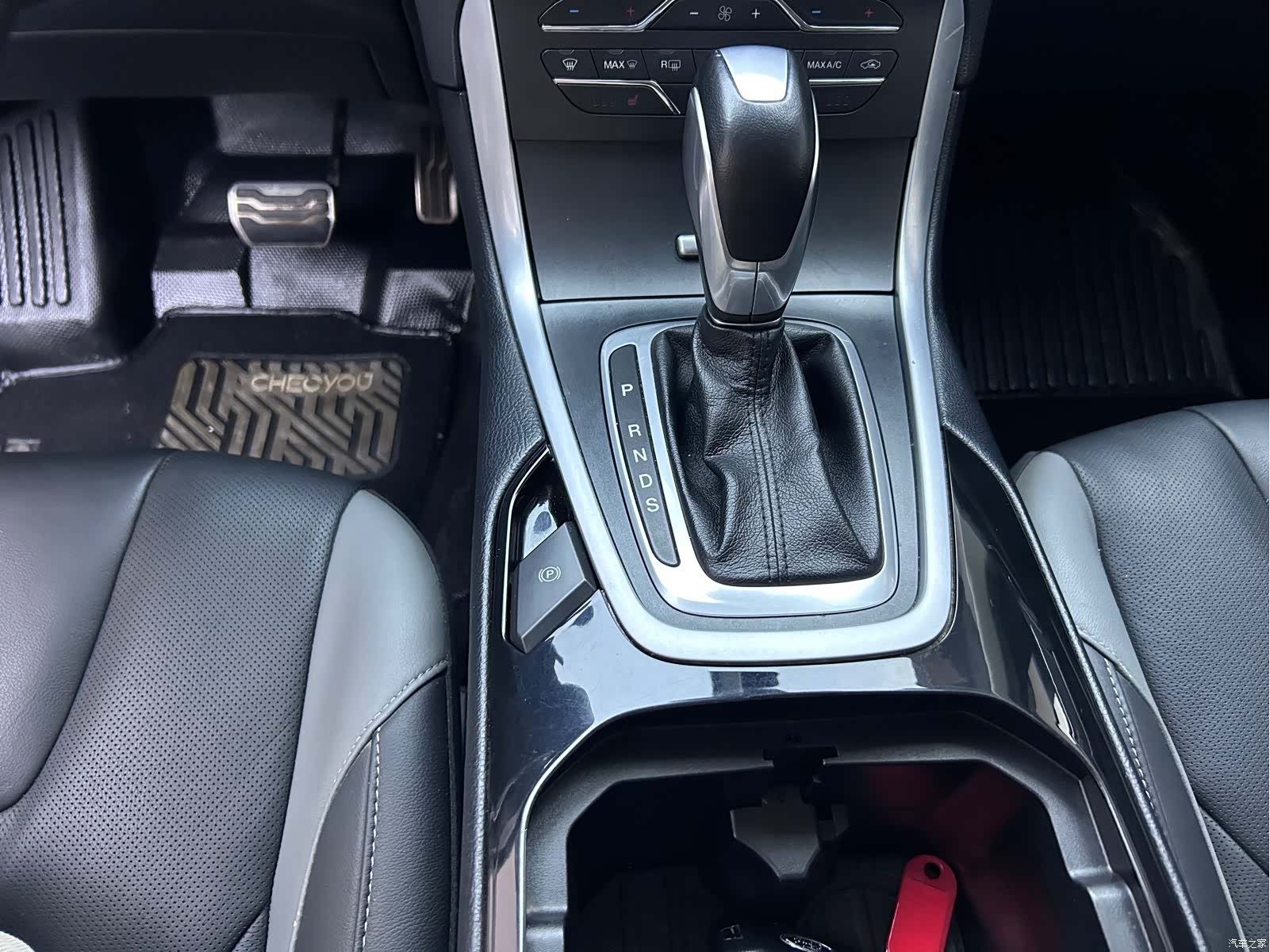 Ford Edge, 2019 18