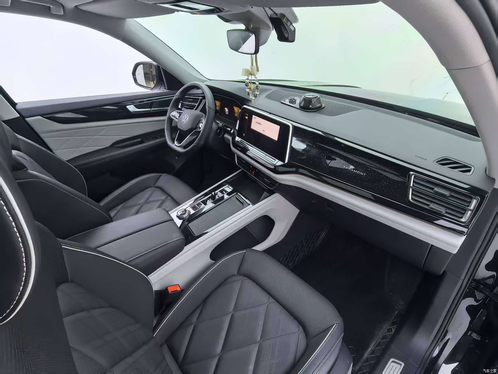 Volkswagen Teramont, 2025 24