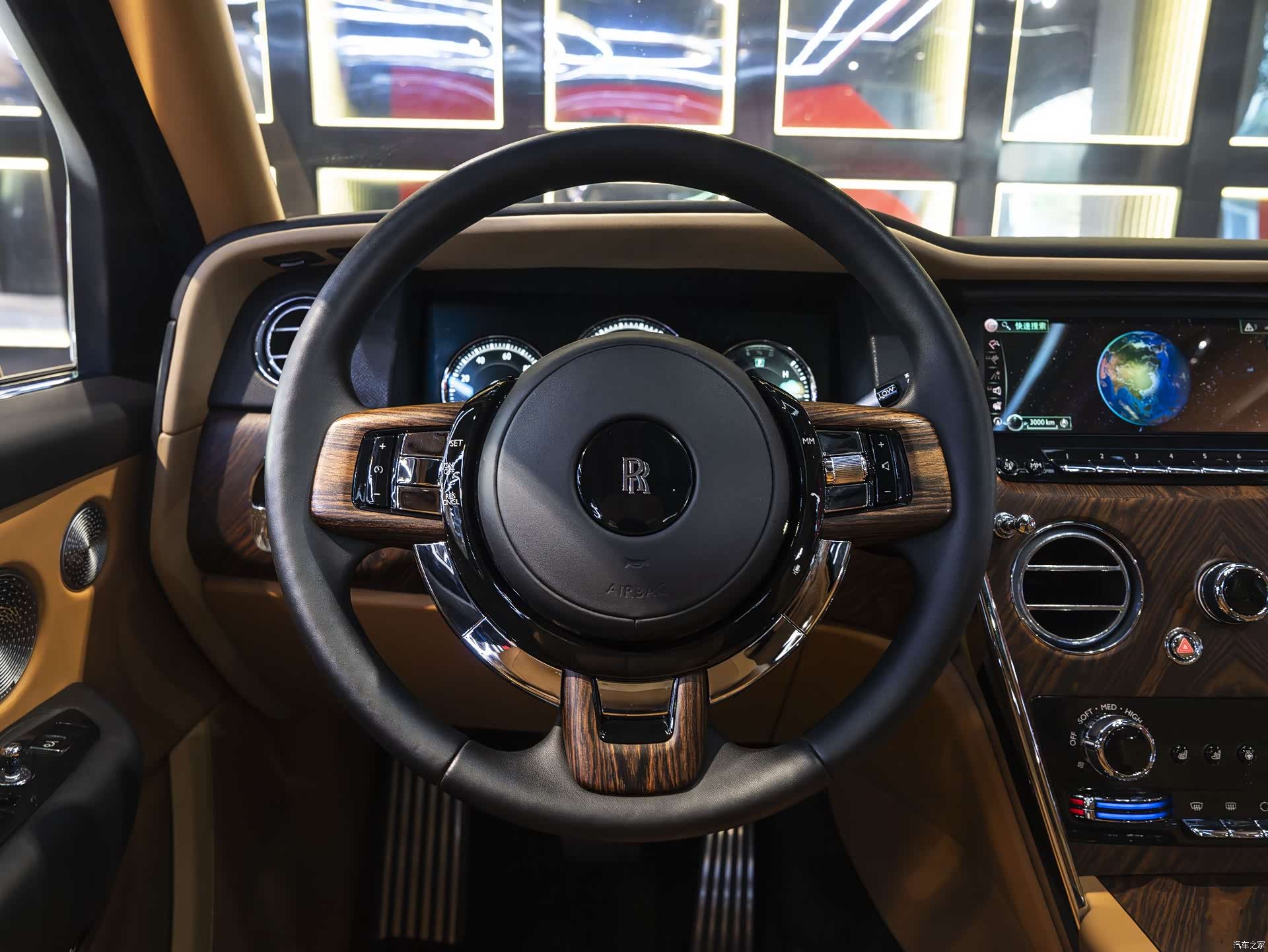 Rolls-Royce Cullinan, 2019 19